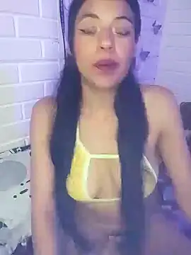 Snapshot of lorenita1616 chatting on 03-12-26, 05:35 lorenita1616 online show from 03-12-26, 05:35