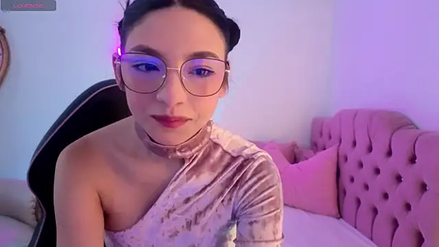 Snapshot of MAHYRA_TAY chatting on 07-10-26, 07:27 MAHYRA TAY online show from 07-10-26, 07:27