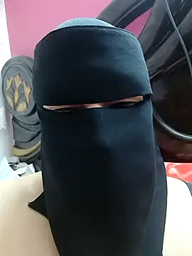 Warda Egy online show from 03-18-26, 09:34