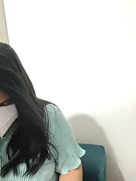 Snapshot of Siya__499 chatting on 02-20-26, 05:24 Siya 499 online show from 02-20-26, 05:24