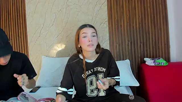 Snapshot of sarita_alexis chatting on 02-17-26, 11:29 sarita alexis online show from 02-17-26, 11:29