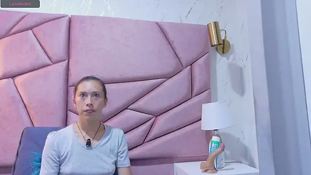 kimberlypink  online show from 03-03-26, 11:27