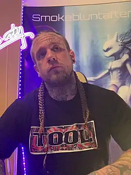 Smokebluntafterblunt online show from 04-10-26, 01:27