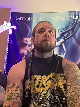 Smokebluntafterblunt online show from 04-19-26, 02:00