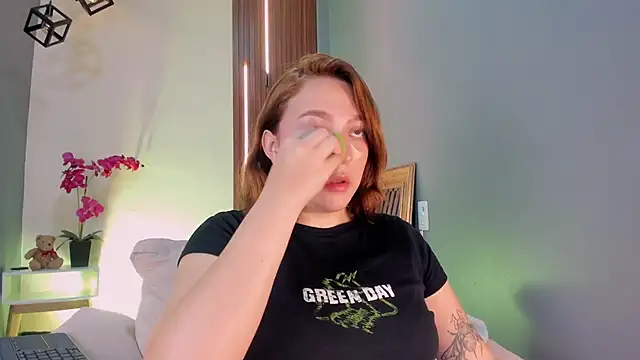 Snapshot of SimonaStar chatting on 02-26-26, 01:54 SimonaStar online show from 02-26-26, 01:54