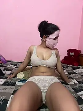 Snapshot of Hello_Priya16 chatting on 06-20-26, 08:11 Hello Priya16 online show from 06-20-26, 08:11