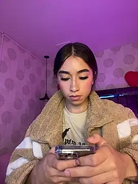 alahia pink online show from 03-04-26, 01:55