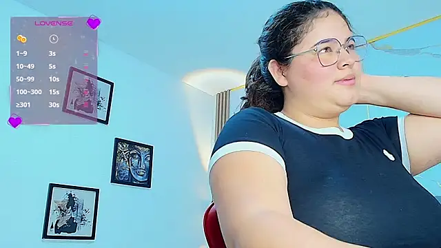 Snapshot of Nina_rouge77 chatting on 03-10-26, 05:12 Nina rouge77 online show from 03-10-26, 05:12