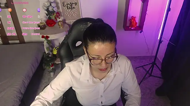 QueenRose94 online show from 04-09-26, 12:43