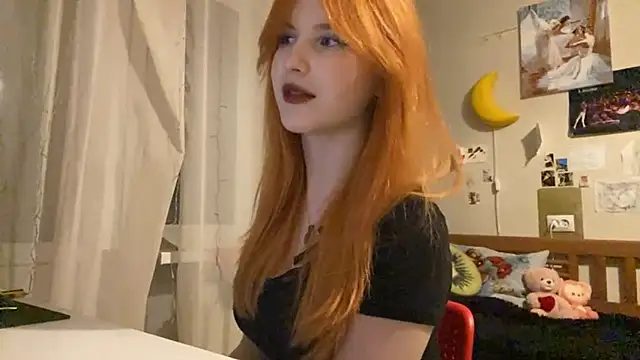 Snapshot of DynaLoom chatting on 02-17-26, 03:29 DynaLoom online show from 02-17-26, 03:29