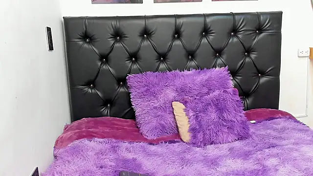 Kitty f00x online show from 07-22-26, 01:03