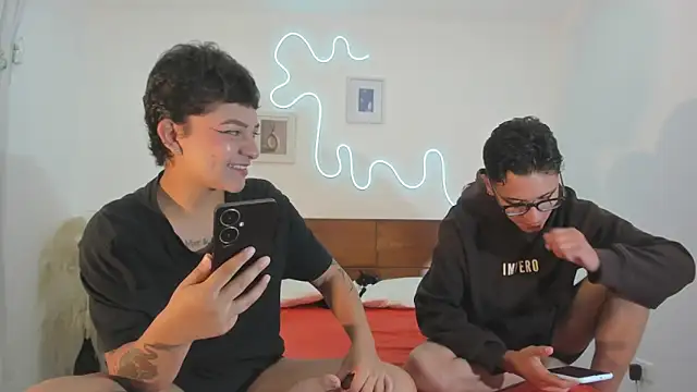 Snapshot of hardcoreheat_ind chatting on 03-10-26, 01:10 hardcoreheat ind online show from 03-10-26, 01:10