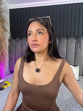 Nanda vixen  online show from 04-08-26, 11:37