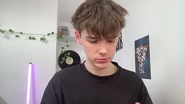 YourMilkyGuy online show from 04-22-26, 01:56