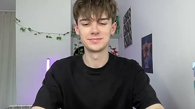 Snapshot of YourMilkyGuy chatting on 06-17-26, 01:34 YourMilkyGuy online show from 06-17-26, 01:34