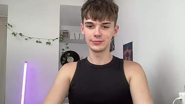 Snapshot of YourMilkyGuy chatting on 07-06-26, 03:03 YourMilkyGuy online show from 07-06-26, 03:03