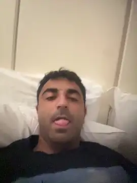 elia2711 online show from 04-12-26, 10:31