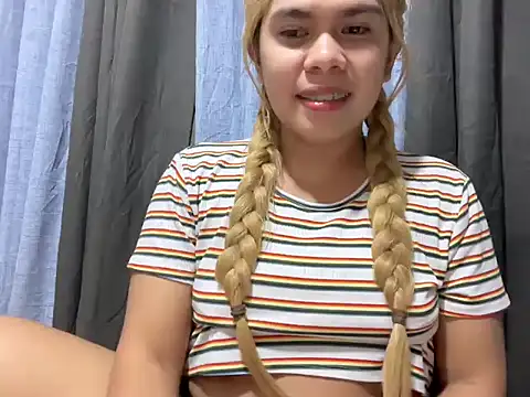 Mooree naba online show from 07-19-26, 01:04