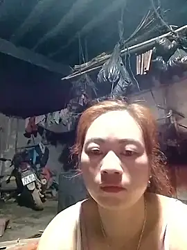 Snapshot of Nhoccon90 chatting on 02-14-26, 10:39 Nhoccon90 online show from 02-14-26, 10:39