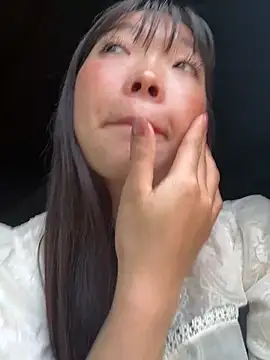 cuty lusy online show from 04-05-26, 11:57