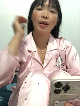 Snapshot of cuty_lusy chatting on 06-14-26, 02:30 cuty lusy online show from 06-14-26, 02:30