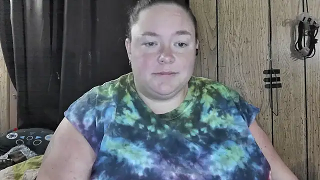 Snapshot of ladylynn13 chatting on 06-16-26, 08:55 ladylynn13 online show from 06-16-26, 08:55