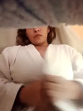 Snapshot of Lindagirlcum chatting on 02-07-26, 08:56 Lindagirlcum online show from 02-07-26, 08:56