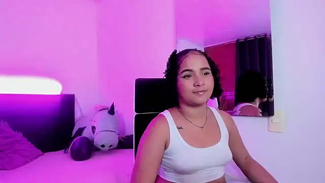 Snapshot of _zara_rosse chatting on 02-22-26, 12:01 zara rosse online show from 02-22-26, 12:01