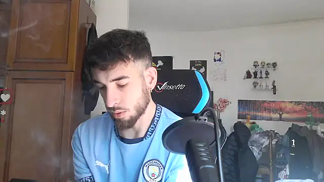 Snapshot of maestroboris95 chatting on 02-11-26, 11:26 maestroboris95 online show from 02-11-26, 11:26