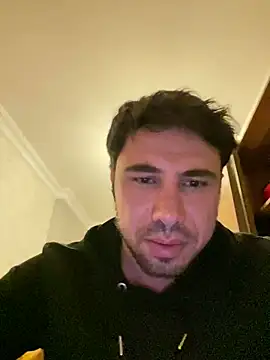 Snapshot of dundar0765 chatting on 03-12-26, 09:32 dundar0765 online show from 03-12-26, 09:32