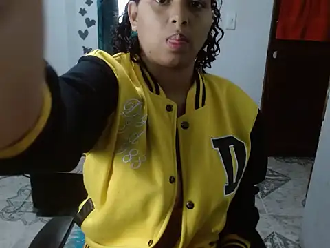 Luna white1 online show from 03-19-26, 12:53