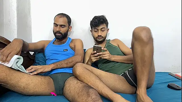 DesiDaddyandSon online show from 07-28-26, 12:48