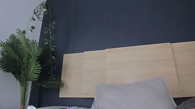 Snapshot of hermione_brown chatting on 04-28-26, 02:27 hermione brown online show from 04-28-26, 02:27