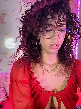 Woo isDaphne online show from 03-10-26, 11:43