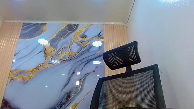 DaviidBuckx  online show from 02-25-26, 02:10