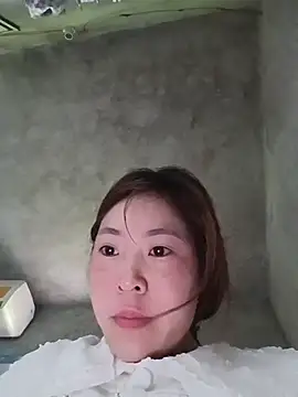 Yiyoongg online show from 06-29-26, 10:15