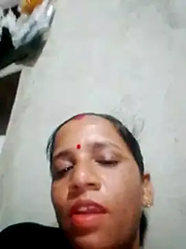 Snapshot of Anitarakkoli chatting on 05-23-26, 10:03 Anitarakkoli online show from 05-23-26, 10:03