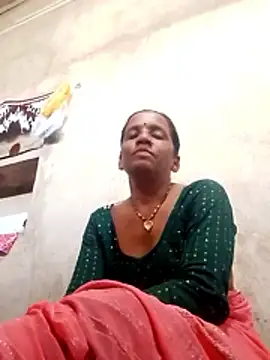 Snapshot of Anitarakkoli chatting on 05-24-26, 10:09 Anitarakkoli online show from 05-24-26, 10:09