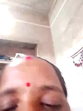 Snapshot of Anitarakkoli chatting on 05-26-26, 04:52 Anitarakkoli online show from 05-26-26, 04:52