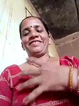 Snapshot of Anitarakkoli chatting on 05-29-26, 04:54 Anitarakkoli online show from 05-29-26, 04:54