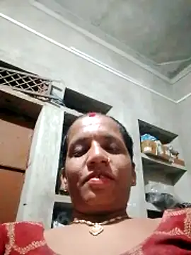 Snapshot of Anitarakkoli chatting on 05-31-26, 04:36 Anitarakkoli online show from 05-31-26, 04:36