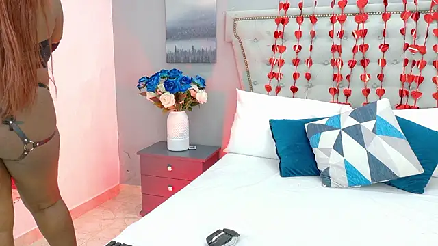 Snapshot of SarahBleer chatting on 02-14-26, 08:38 SarahBleer online show from 02-14-26, 08:38