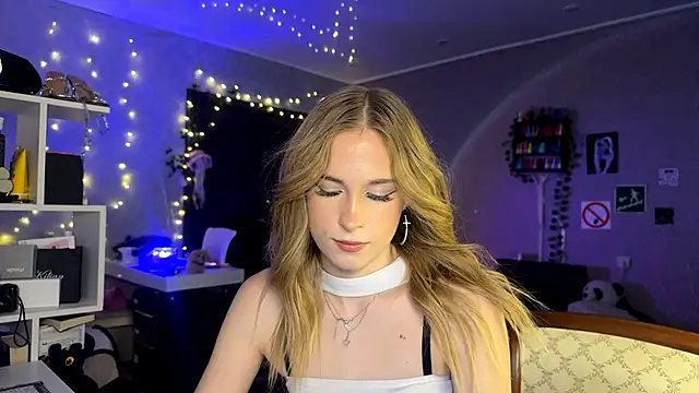 amily sunray online show from 04-17-26, 03:15