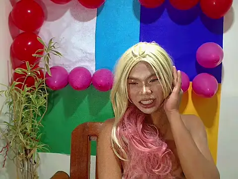 shopiaxox1 online show from 02-12-26, 01:11