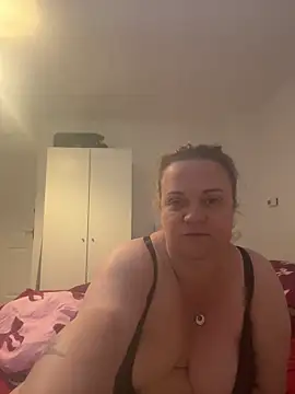Snapshot of Piper_Milf_36 chatting on 05-19-26, 02:12 Piper Milf 36 online show from 05-19-26, 02:12