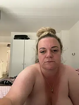 Snapshot of Piper_Milf_36 chatting on 07-17-26, 10:55 Piper Milf 36 online show from 07-17-26, 10:55
