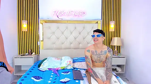 Adventurous Boys online show from 04-06-26, 06:09