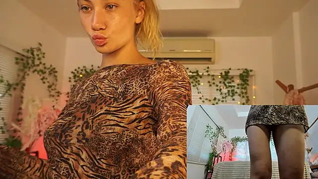 Snapshot of AuggieRich chatting on 02-23-26, 05:16 AuggieRich online show from 02-23-26, 05:16