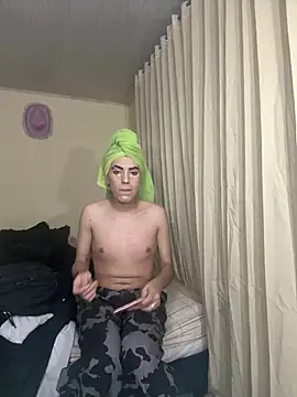 Snapshot of max_femboy chatting on 02-14-26, 02:19 max femboy online show from 02-14-26, 02:19