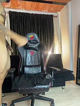 Benjii Carter1 online show from 04-06-26, 04:46